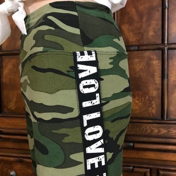 Shades of Verde Camo LOVE Brushed Legging - Picture 7 of 11